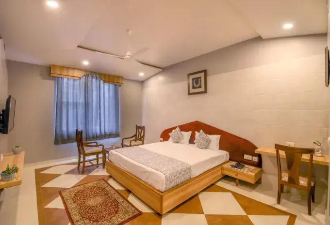 Deluxe King Room